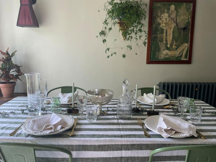 Escape To Ash House 18Th Century Manor In Somerset Martock Eksteriør billede